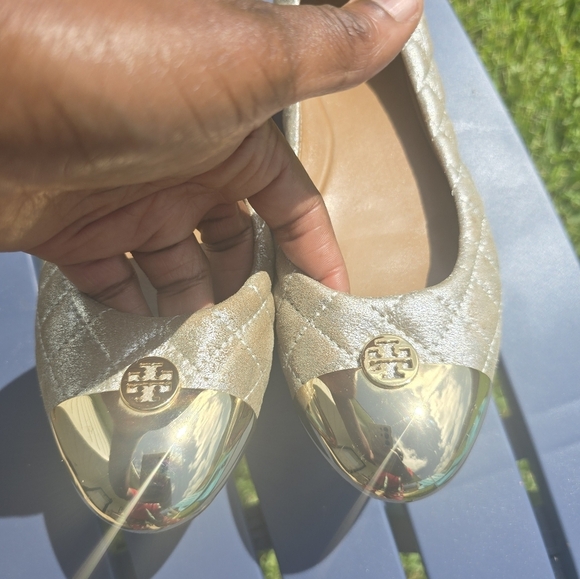 Tory Burch Women's Kaitlin Quilted Metallic Ballet Flats Size  9.5M Silver/Gold - Picture 6 of 16
